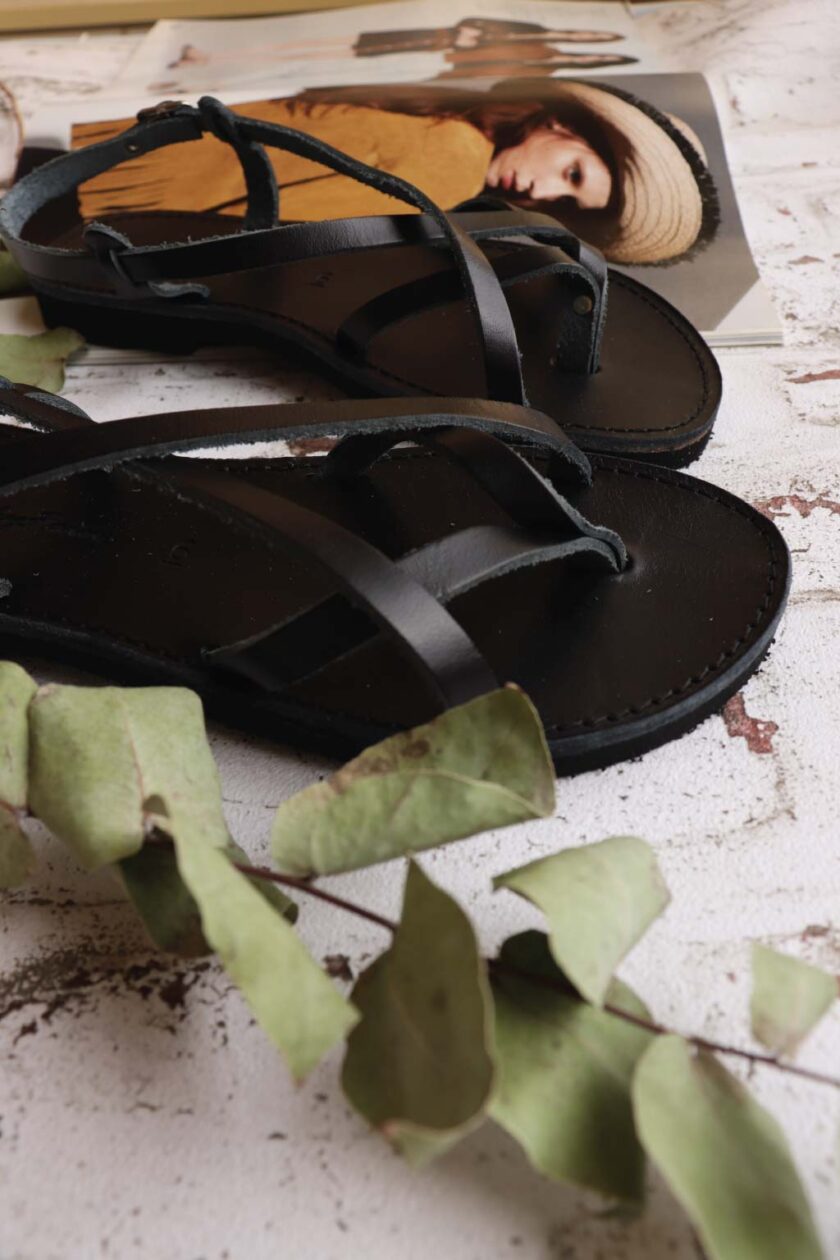FUNKY FEELING women's genuine leather sandals, black