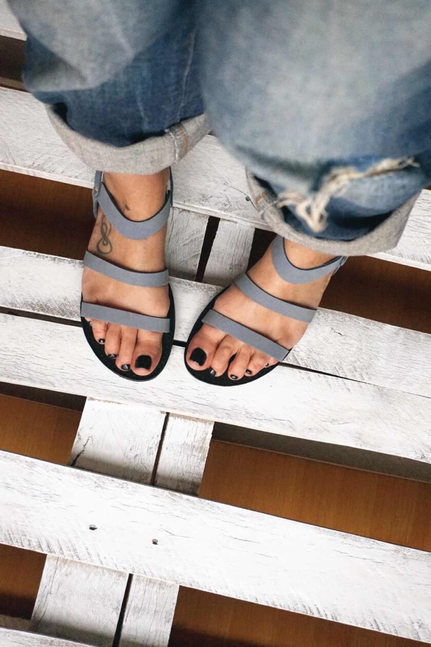 FUNKY CHIC flat strappy sandals in light blue