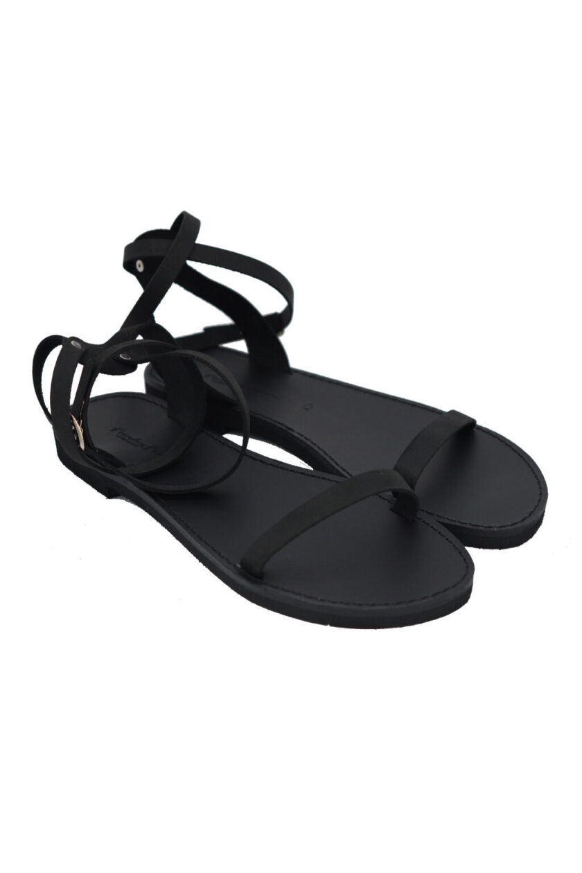 FUNKY ESSENTIALS minimal black sandals