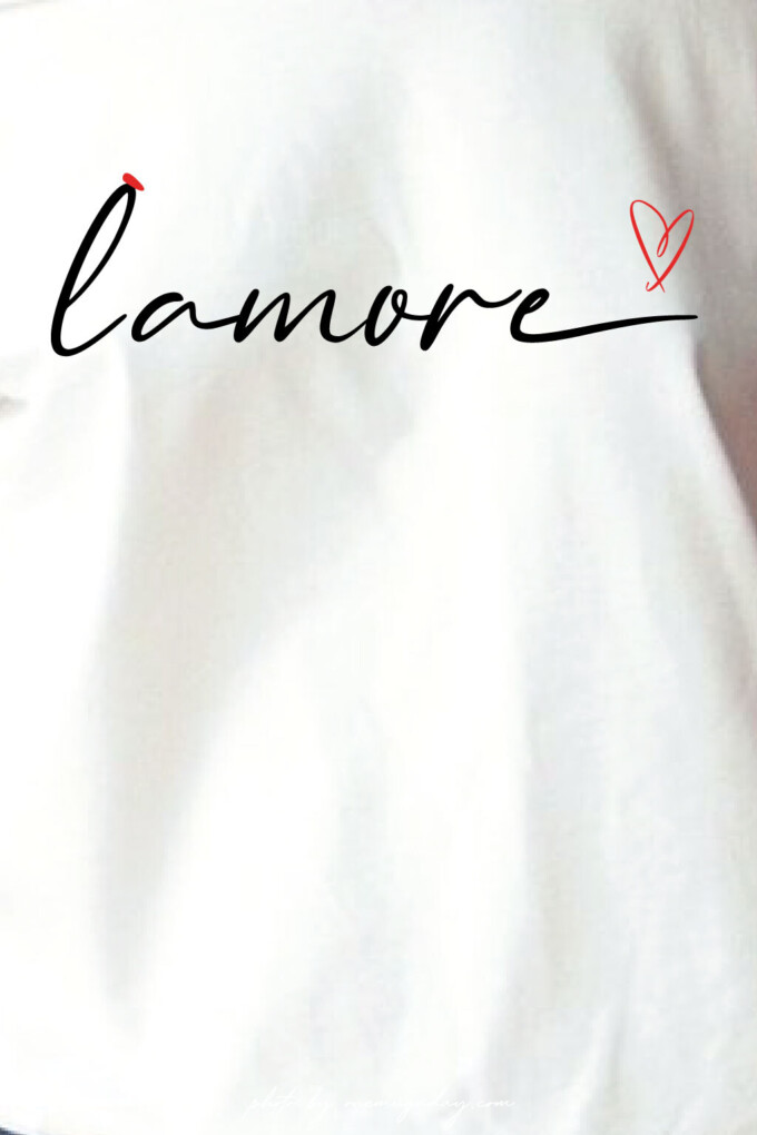L`AMORE oversize white t-shirt